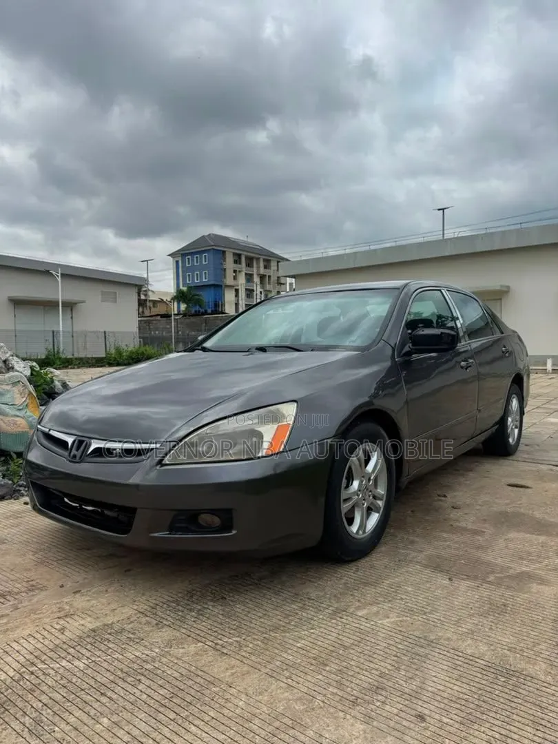 Honda Accord 2007 Gray