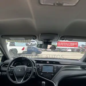 Toyota Camry 2018 Gray