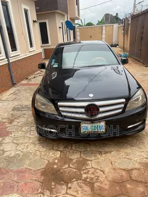 Mercedes-Benz C300 Luxury Sedan AWD (3.0L 6cyl 7A) 2008 Black