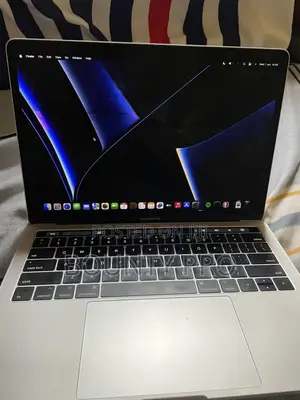 Laptop Apple MacBook Pro 2017 16GB Intel Core i7 SSHD+SSD 256GB