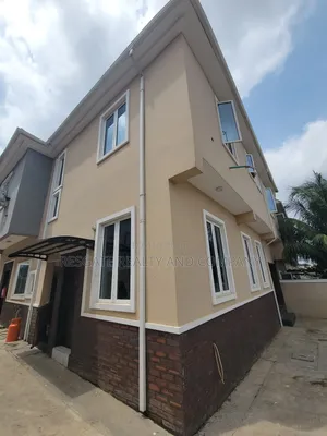 3bdrm Duplex in Kolapo Ishola Gra, Ibadan for rent