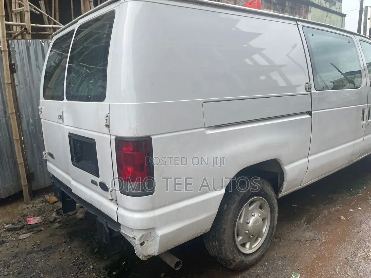 Ford E250 2015 White