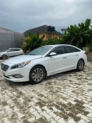 Hyundai Sonata Sport Sedan FWD (2.4L 4cyl 6A) 2017 White