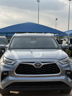 Toyota Highlander Limited 2021 Blue