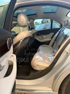 Mercedes-Benz C300 2016 Silver