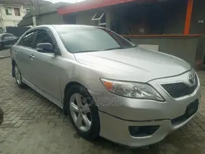 Toyota Camry 2011 Silver