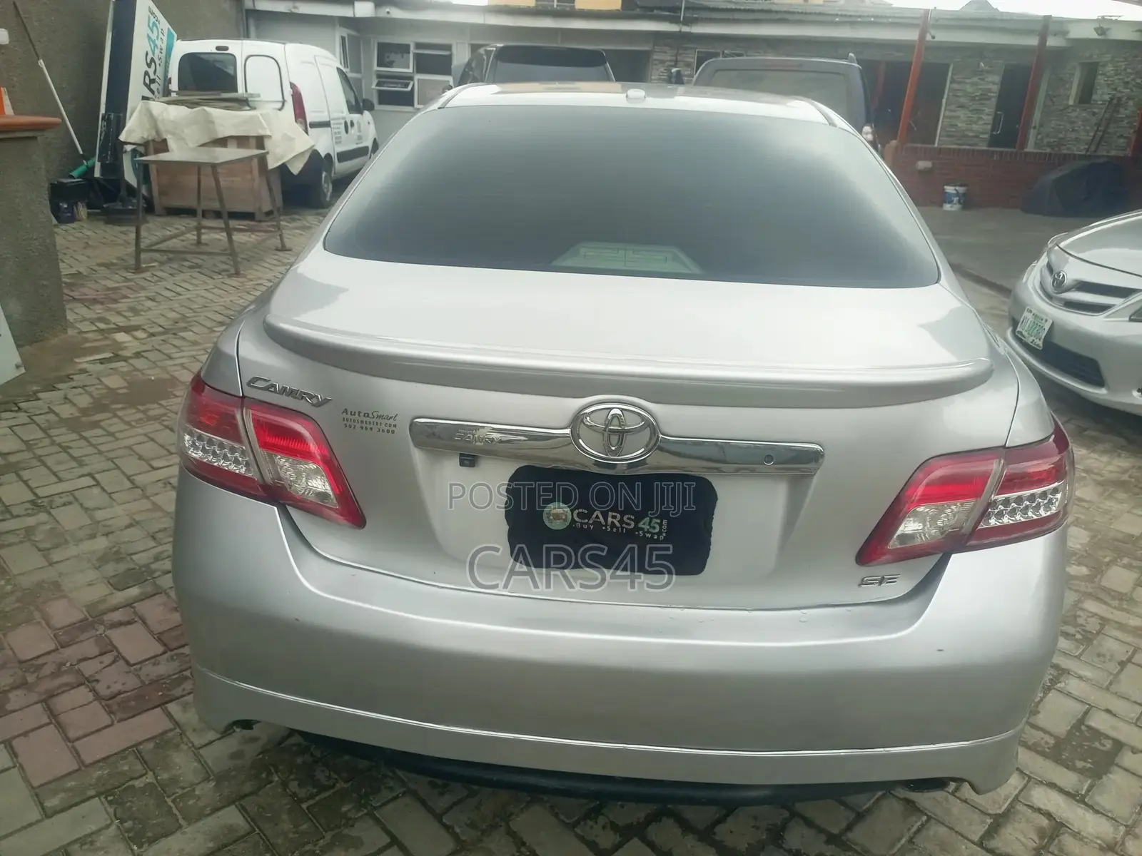 Toyota Camry 2011 Silver