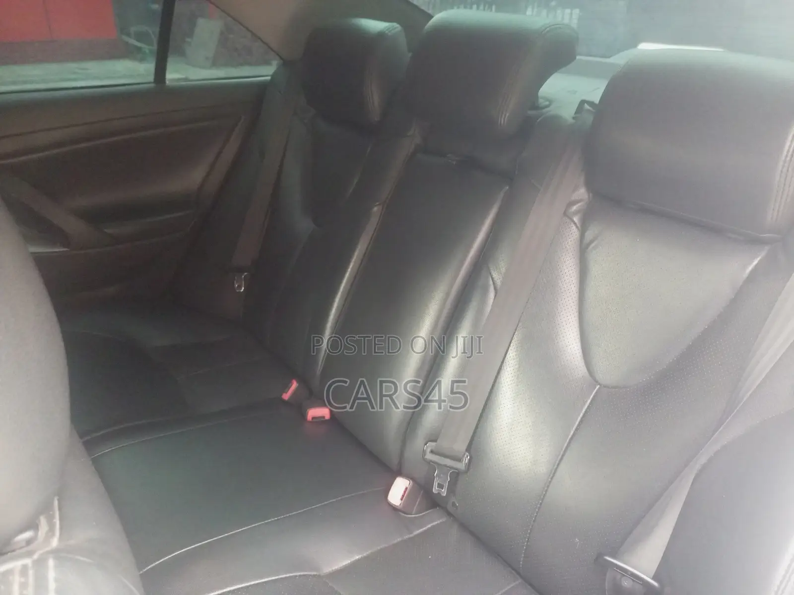 Toyota Camry 2011 Silver