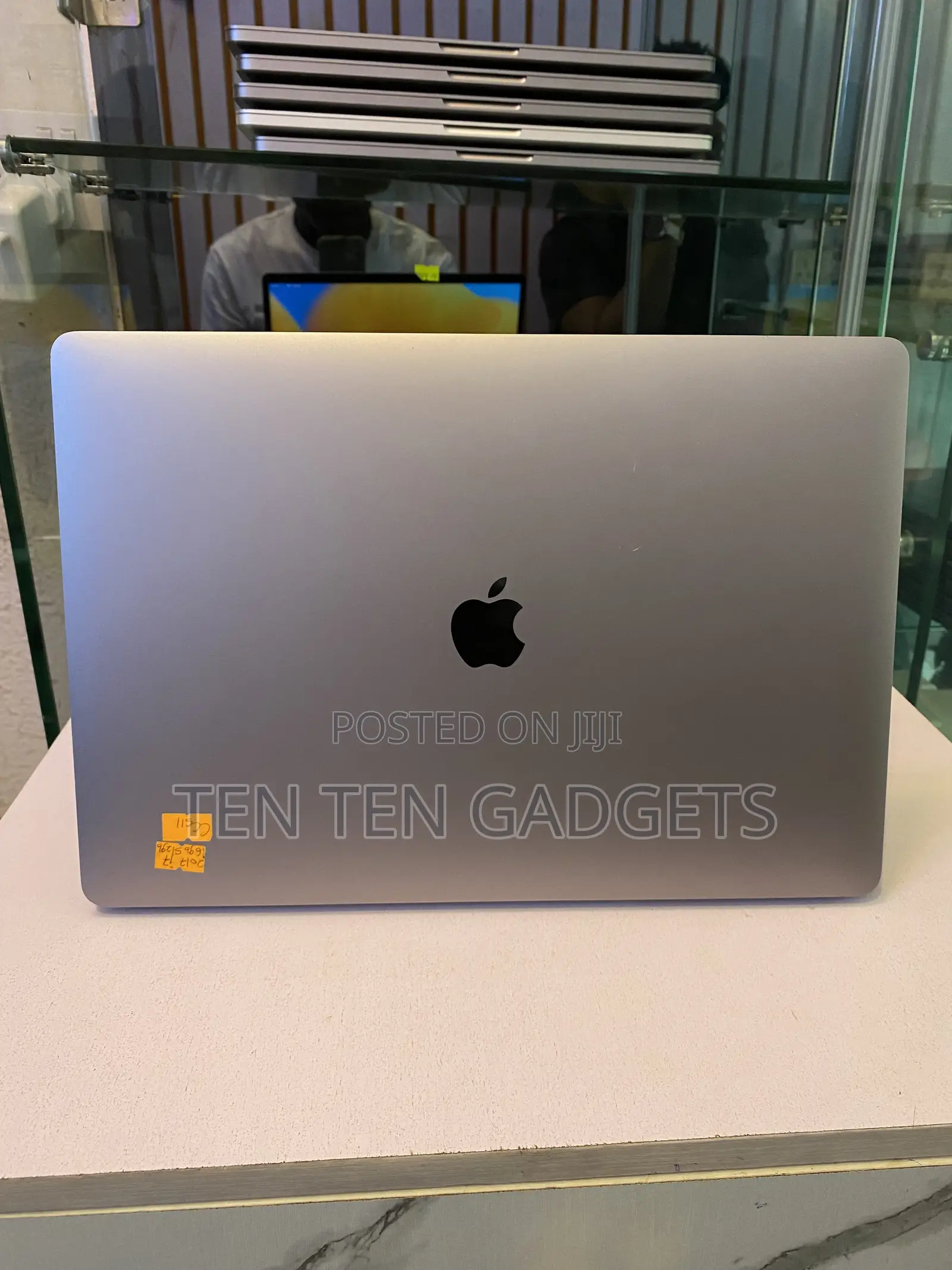 Laptop Apple MacBook Pro 2017 16GB Intel Core i7 SSD 512GB