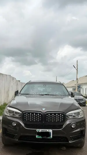 BMW X6 xDrive50i Coupe 4x4 (4.4L 8cyl 8A) 2017 Brown