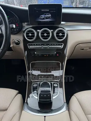 Mercedes-Benz C43 4Matic Coupe AWD (3.0L V6 9AM) 2017 White