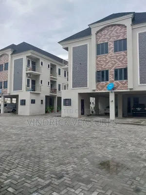 2bdrm Apartment in Lekki Conservation, Chevron for rent
