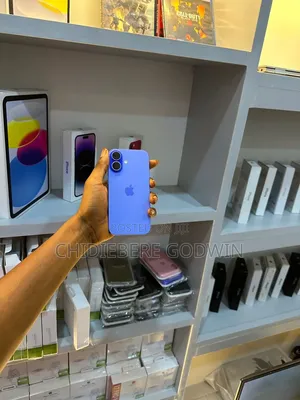 Apple iPhone 16 128 GB Blue