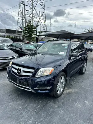 Mercedes-Benz GLK-Class Base GLK 350 4dr AWD 4MATIC (3.5L 6cyl 7A) 2015