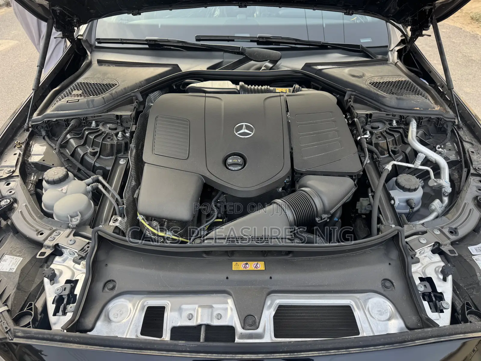 Mercedes-Benz E350 2025 Black