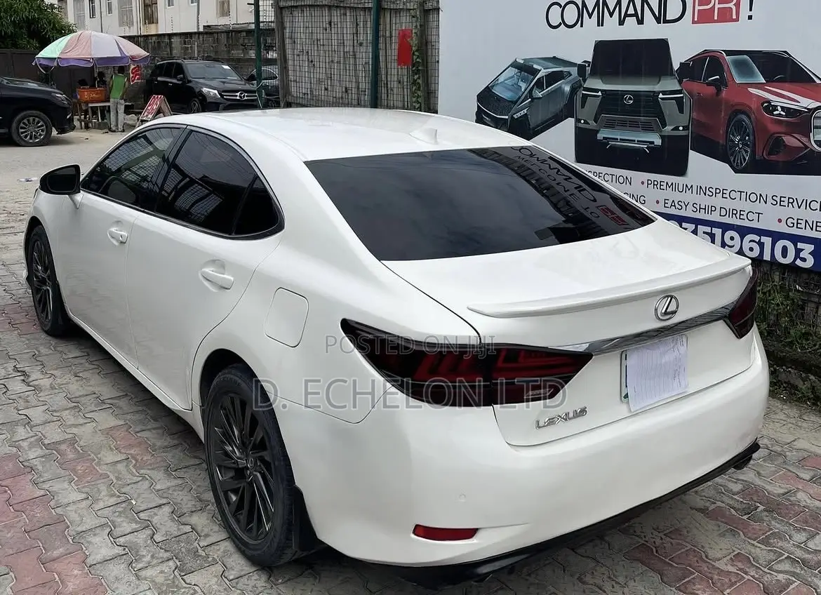Lexus ES 2015 White