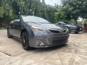Toyota Avalon XLE 4dr Sedan (3.5L 6cyl 6A) 2014 Gray