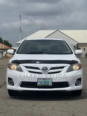 Toyota Corolla 2011 White