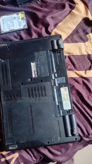 Laptop Lenovo ThinkPad 2 2GB Intel Core i3 HDD 320GB