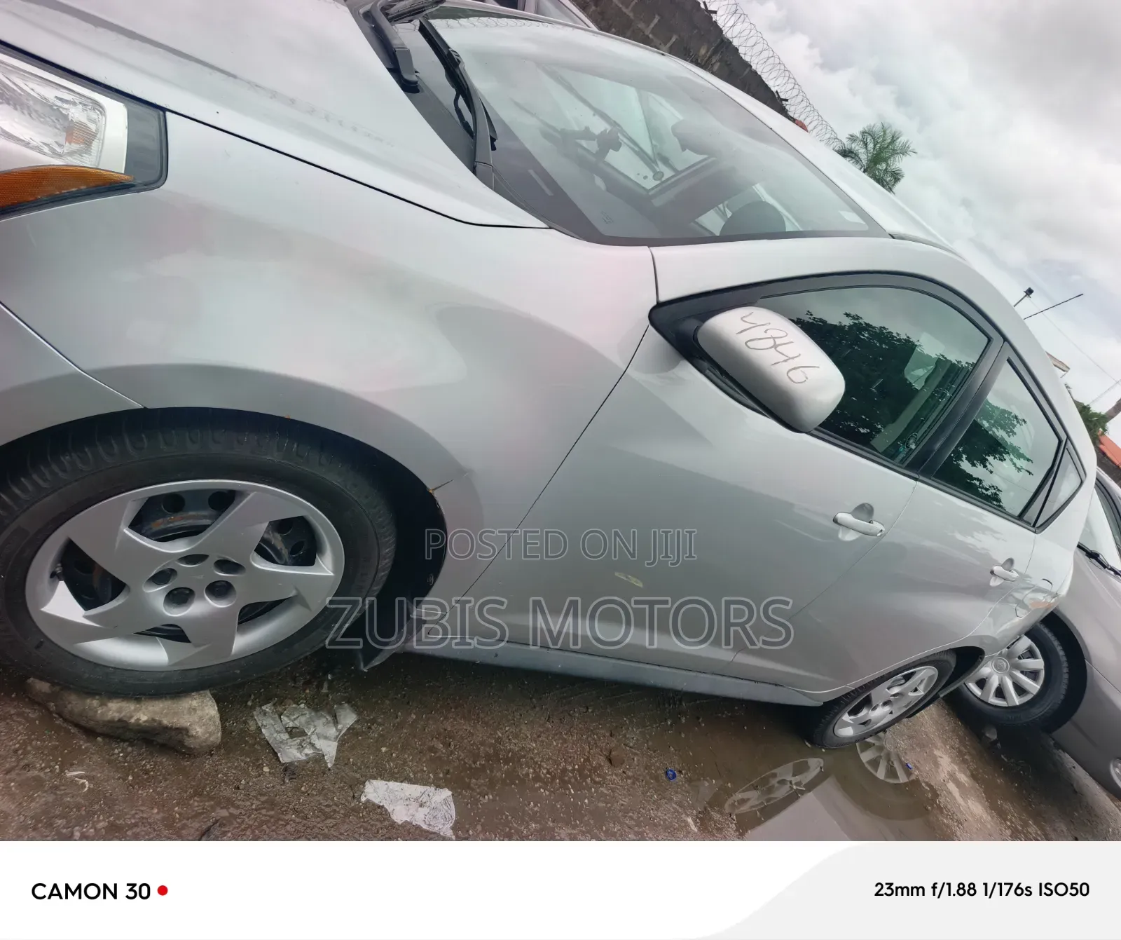 Pontiac Vibe 2010 Silver