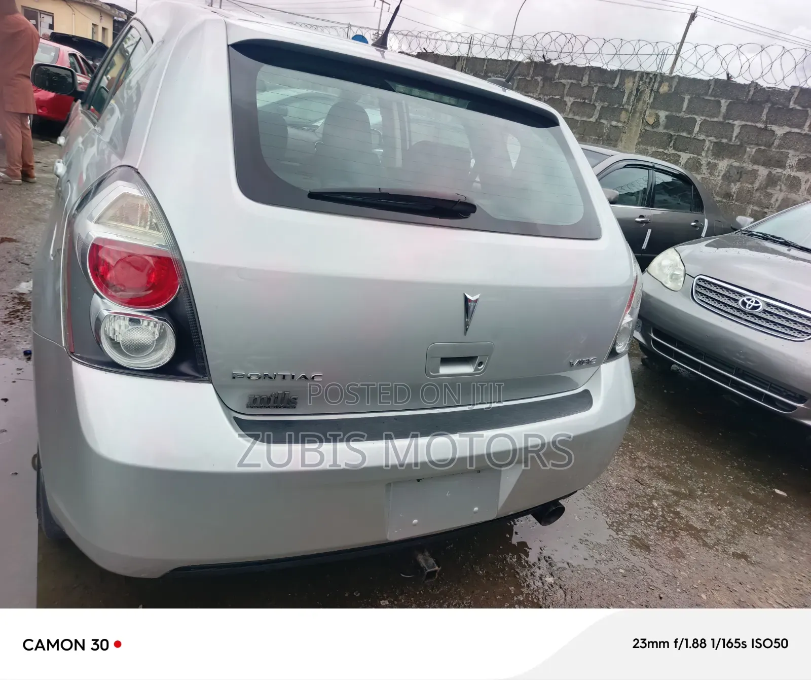 Pontiac Vibe 2010 Silver