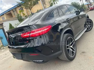 Mercedes-Benz GLE-Class 2017 Black