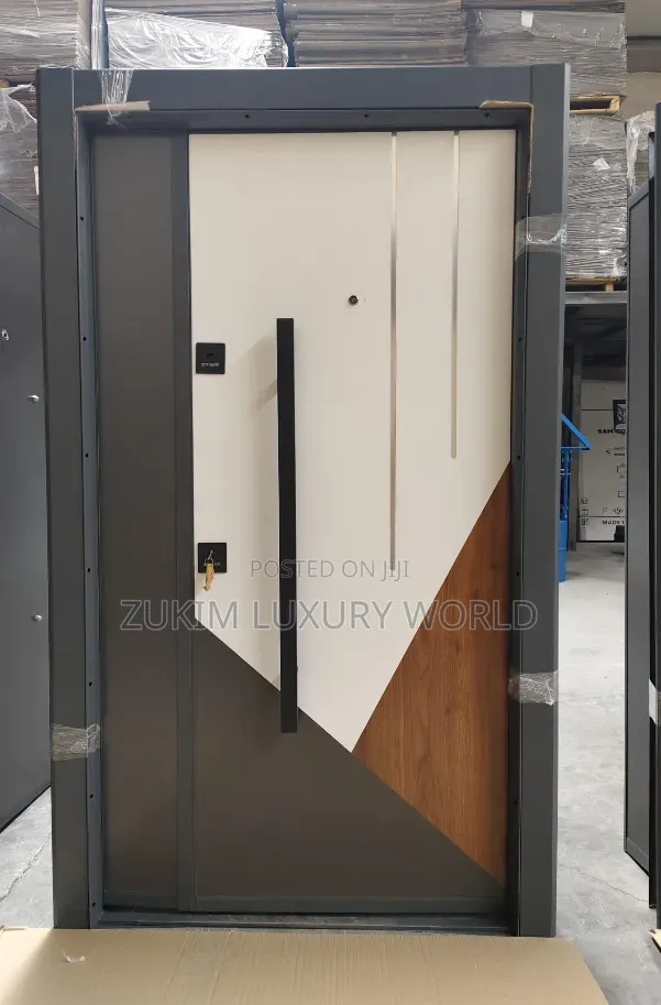 Turkey House and Hall Doors