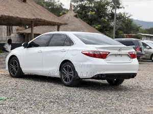 Toyota Camry 2016 White