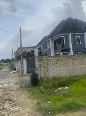 Dry Table Land of 100 by 75 for Sale in Army Estate Effurun Delta Sta.