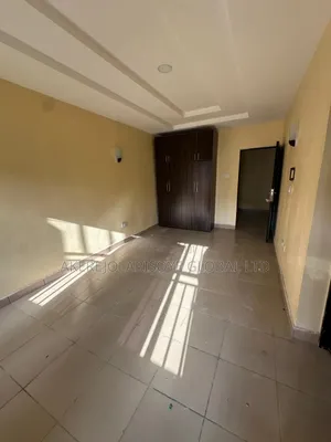 2bdrm Apartment in In An Estate Around, Life Camp for rent