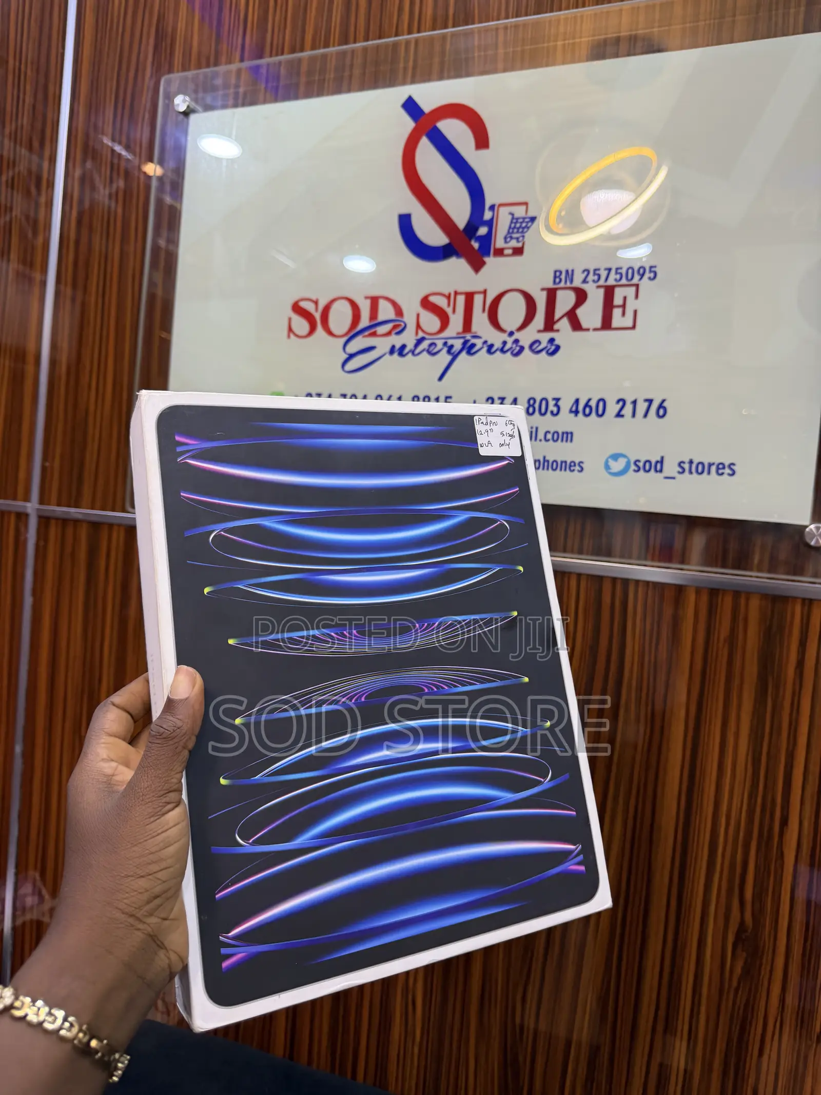 New Apple iPad Pro (2022) 8 GB Gray