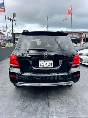 Mercedes-Benz GLK-Class Base GLK 350 4dr AWD 4MATIC (3.5L 6cyl 7A) 2015