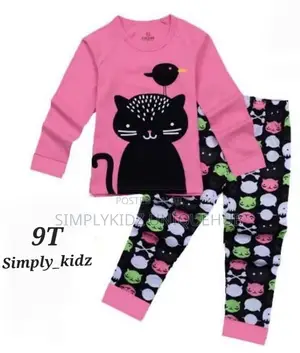 Cute Kitten Design Pyjamas - 9t