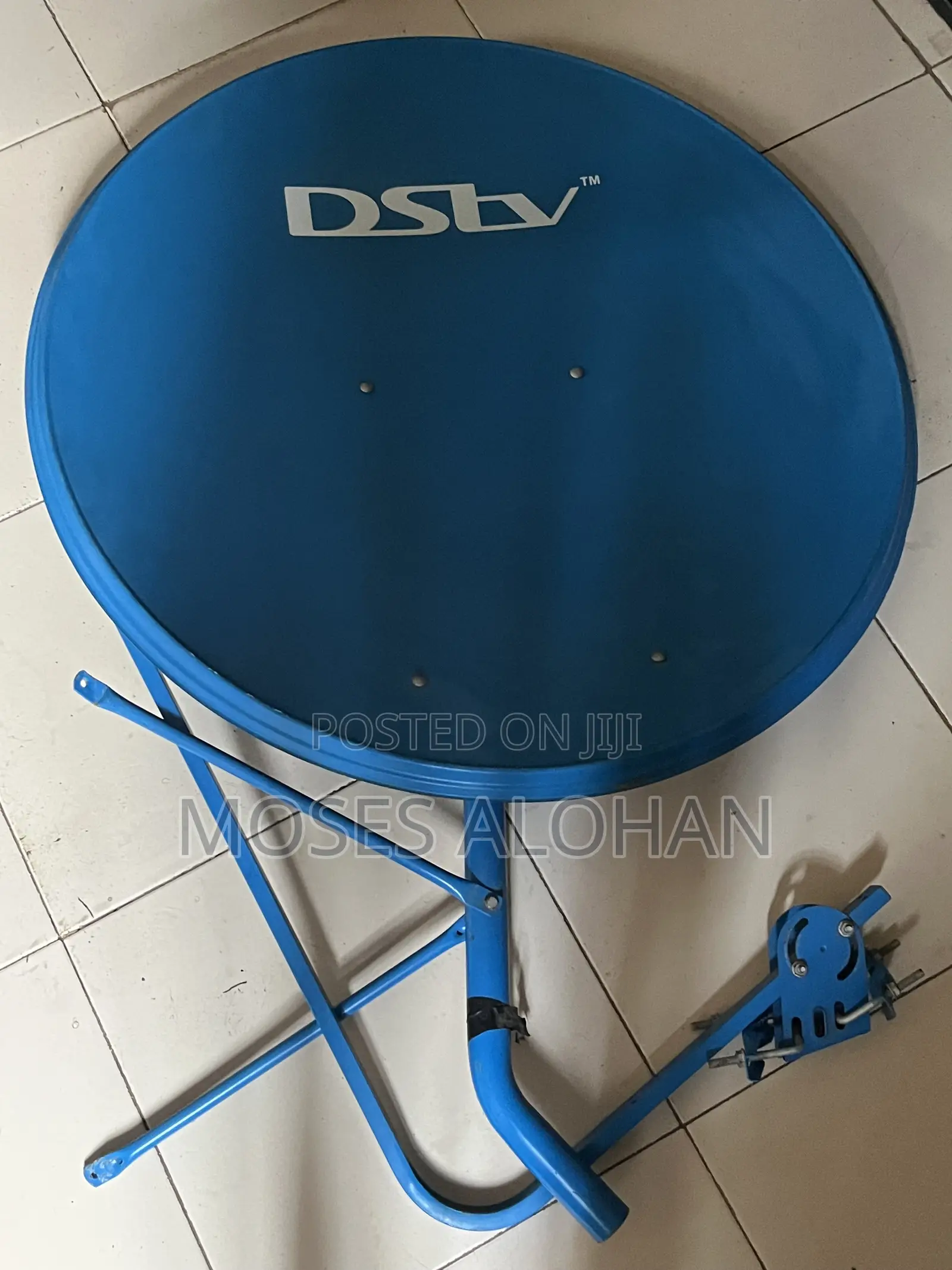DSTV Decoder With Complete Accessories