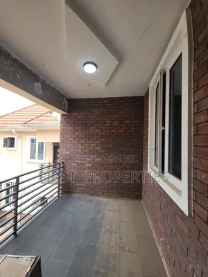 3bdrm Duplex in Kolapo Ishola Gra, Ibadan for rent
