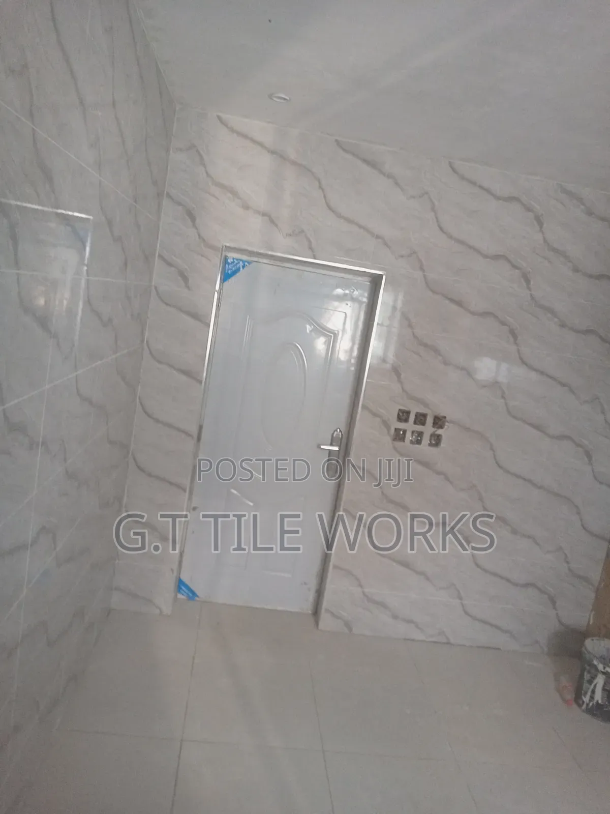 Floor Tiles Installation