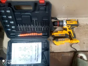 Dewalt 68 Volt Screwing Machine