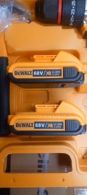Dewalt 68 Volt Screwing Machine