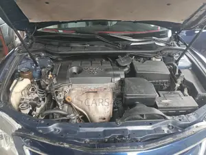 Toyota Camry XLE 4dr Sedan (2.5L 4cyl 6AM) 2010 Blue