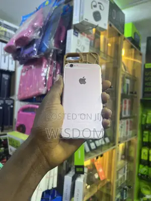 Apple iPhone 6s 16 GB Rose Gold