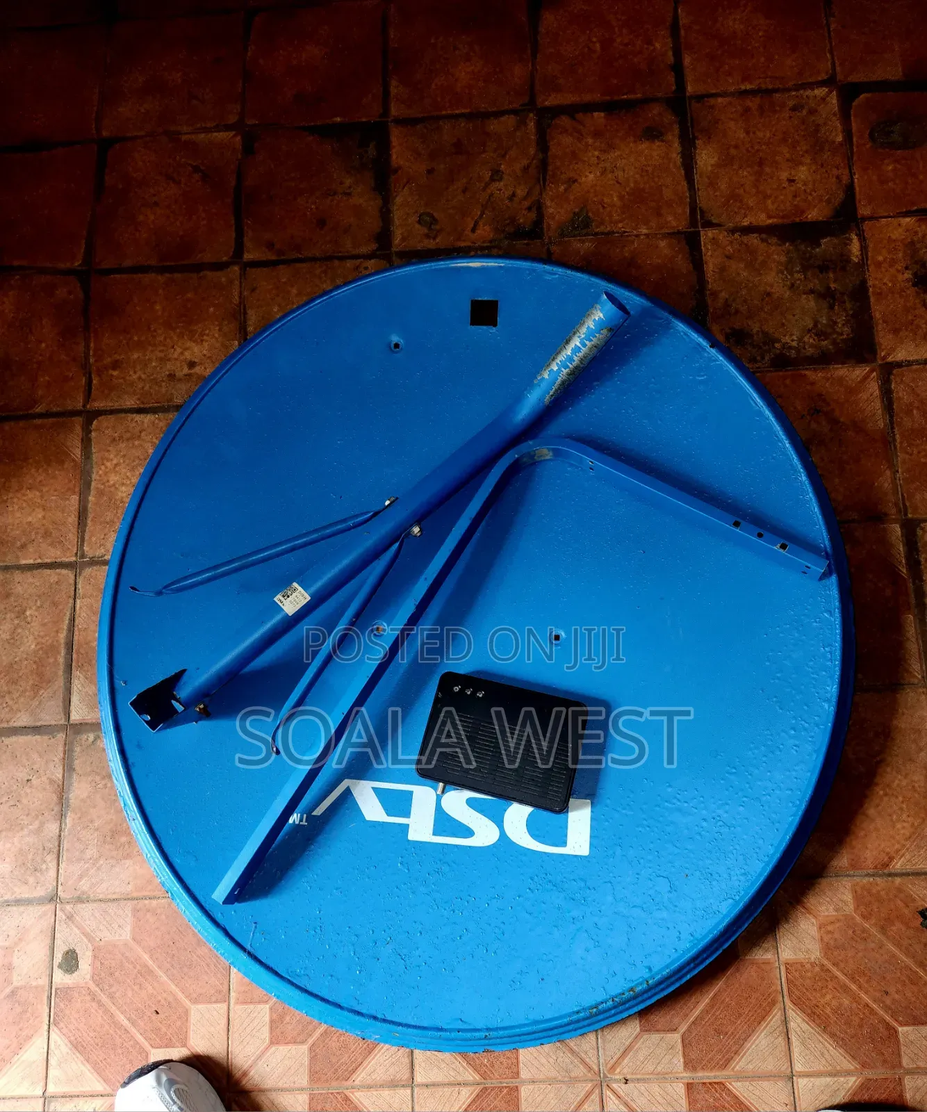 DSTV Full Kit- Complete Set: Dish + LNB + Decoder + Cables + Remote