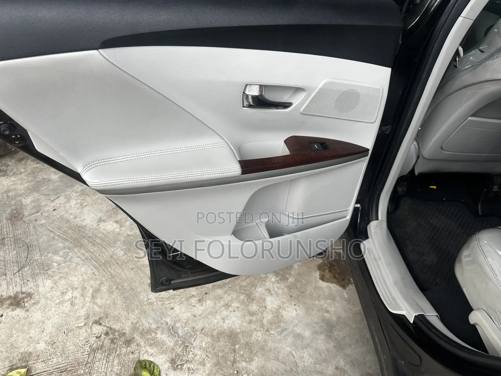 Toyota Venza 2010 Black