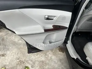 Toyota Venza 2010 Black