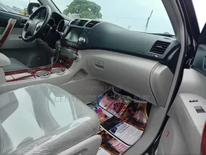 Toyota Highlander 2012 Black