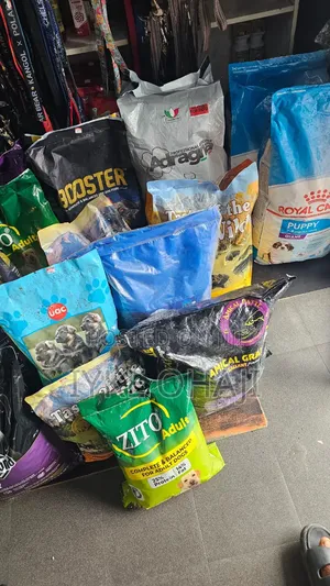 Dogs and Cats Dry Food