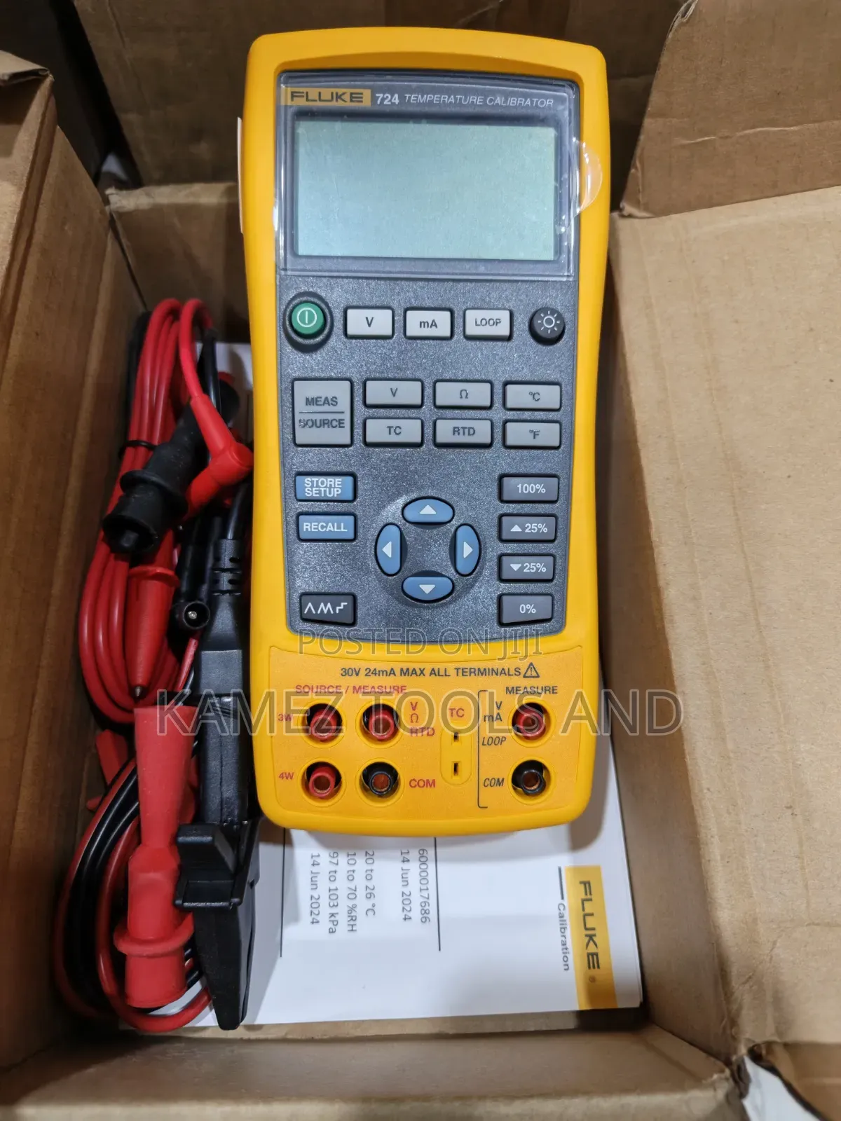 Fluke 724 Temperature Calibrator