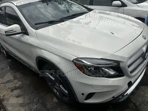 Mercedes-Benz GLA 250 2015 White
