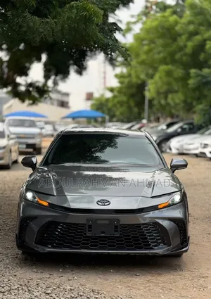 Toyota Camry 2025 Gray
