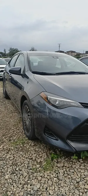 Toyota Corolla LE 4dr Sedan (1.8L 4cyl CVT) 2017 Blue