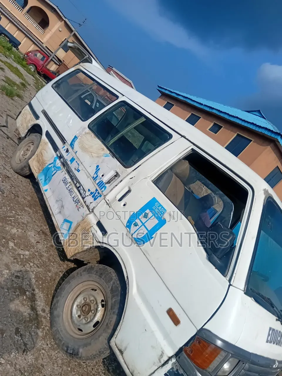 Mazda E2000 2000 White